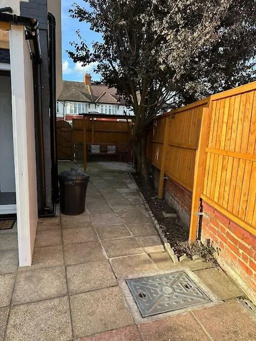 Ashburton House Villa Ilford