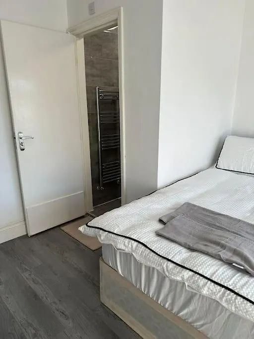 Ashburton House Villa Ilford Holiday home