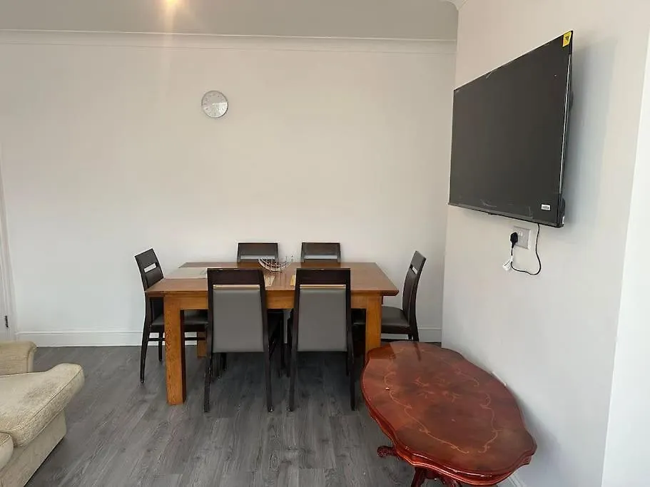 Ashburton House Villa Ilford Holiday home