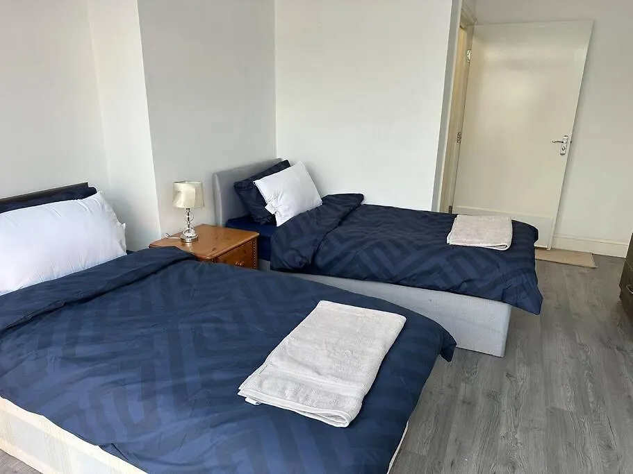 Ashburton House Villa Ilford United Kingdom
